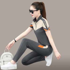 定制女式工作服在制作過程中，有哪些注意事項(xiàng)？