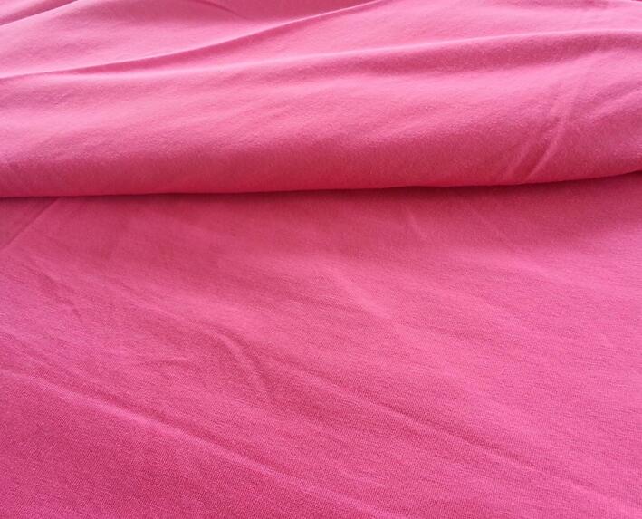 四面彈是什么面料？四面彈面料穿起來熱嗎？