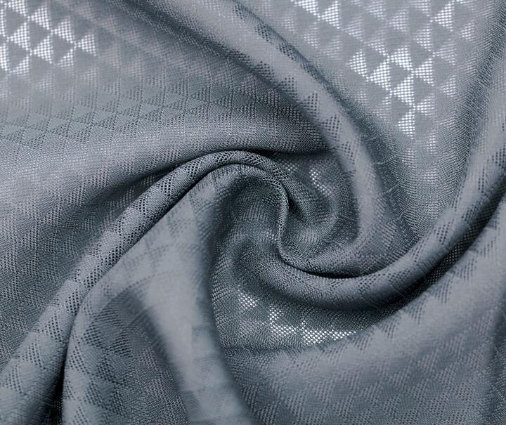 真絲和桑蠶絲哪個貴？真絲與桑蠶絲的區別